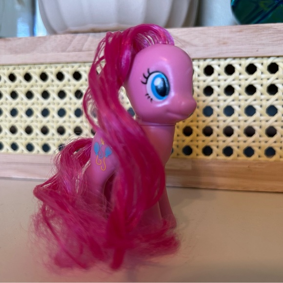 MLP Pinkie Pie brushable figure - Picture 1 of 5